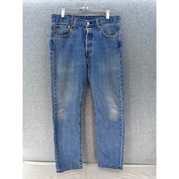 Levi's 501 Men's sz 30x32 Medium Wash Straight Cut Jeans Classic 4 Button - Picture 1 of 7